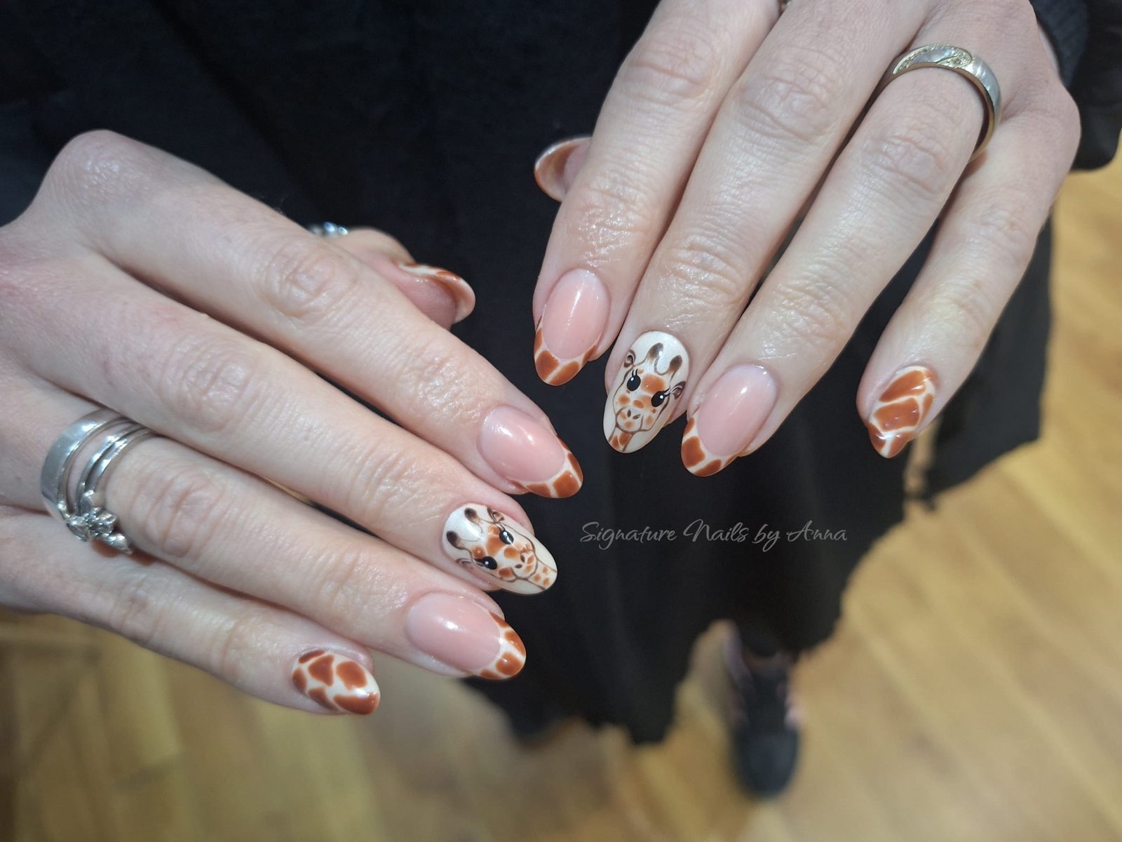 Nude nails with autumn leaf nail art